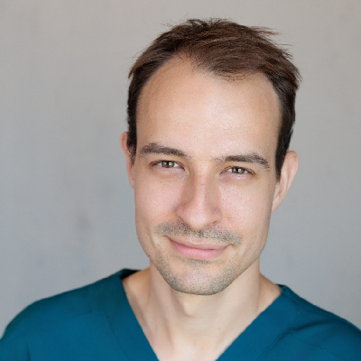 Dr. Cseh Richárd